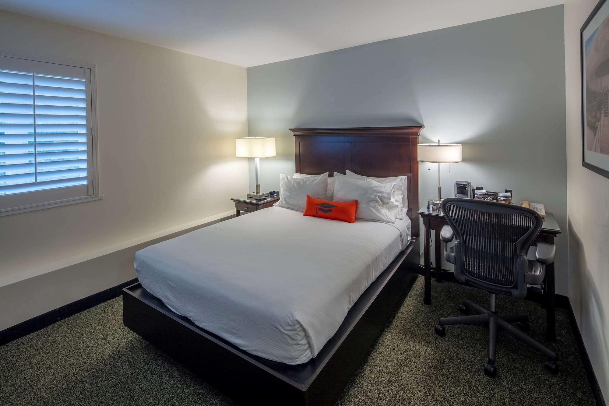 Collegian Hotel & Suites, Trademark Collection By Wyndham Συρακούσες Εξωτερικό φωτογραφία