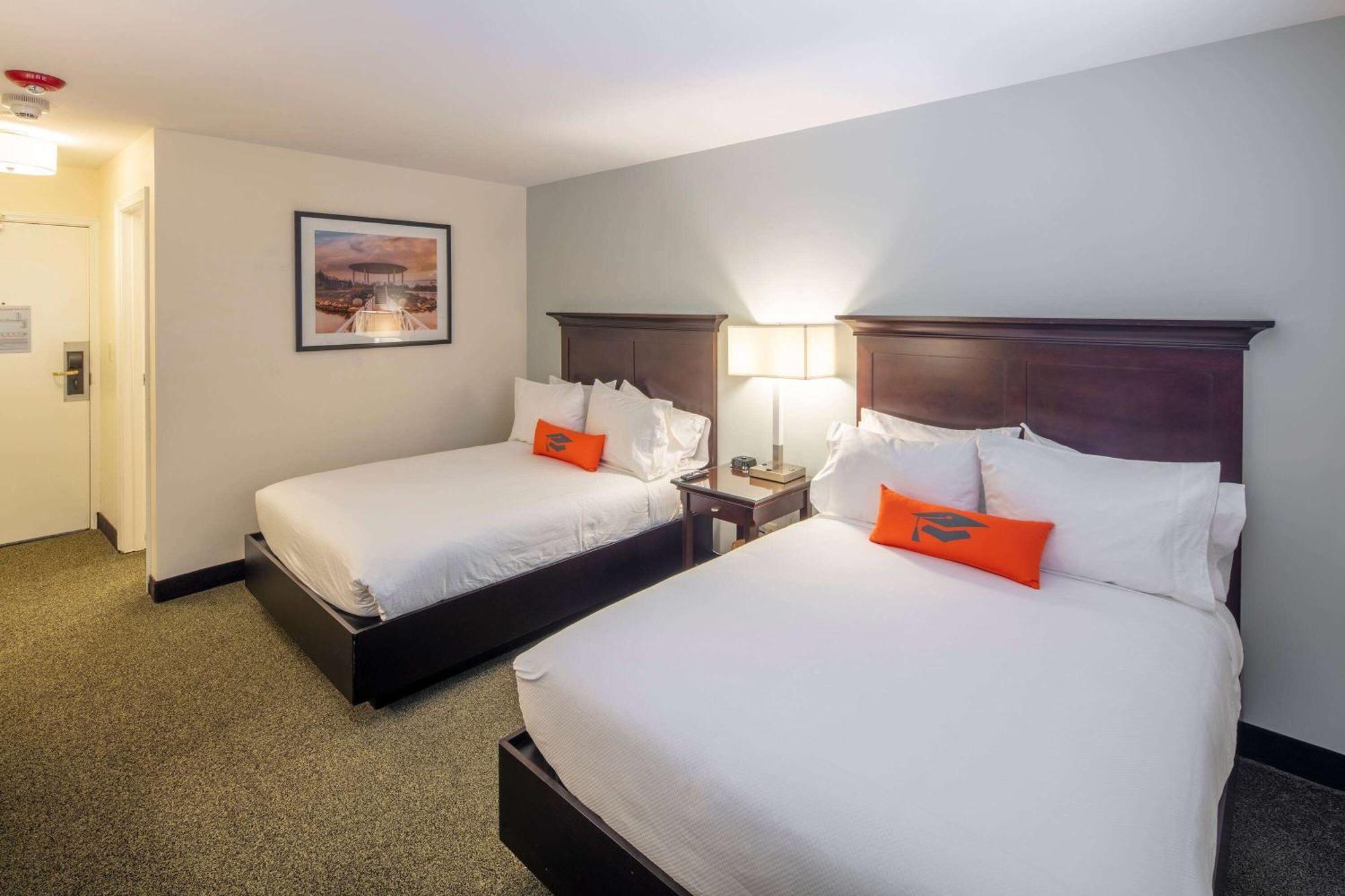 Collegian Hotel & Suites, Trademark Collection By Wyndham Συρακούσες Εξωτερικό φωτογραφία
